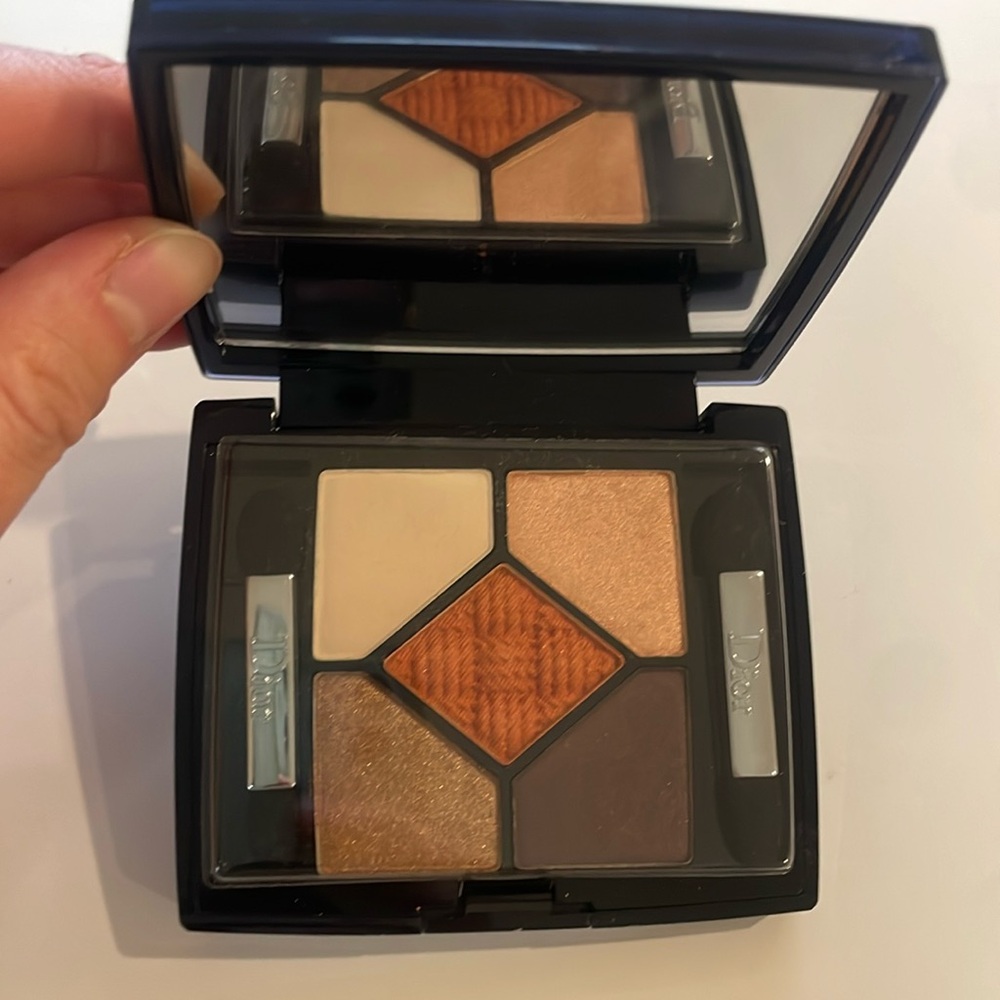 New! Dior Five Color Eyeshadow - 564 Sundeck